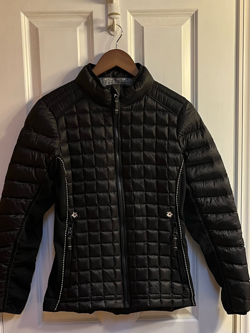 Alp N Rock - Lux. Brand - Blk
Winter Ski & Snow Jacket - SZ-4